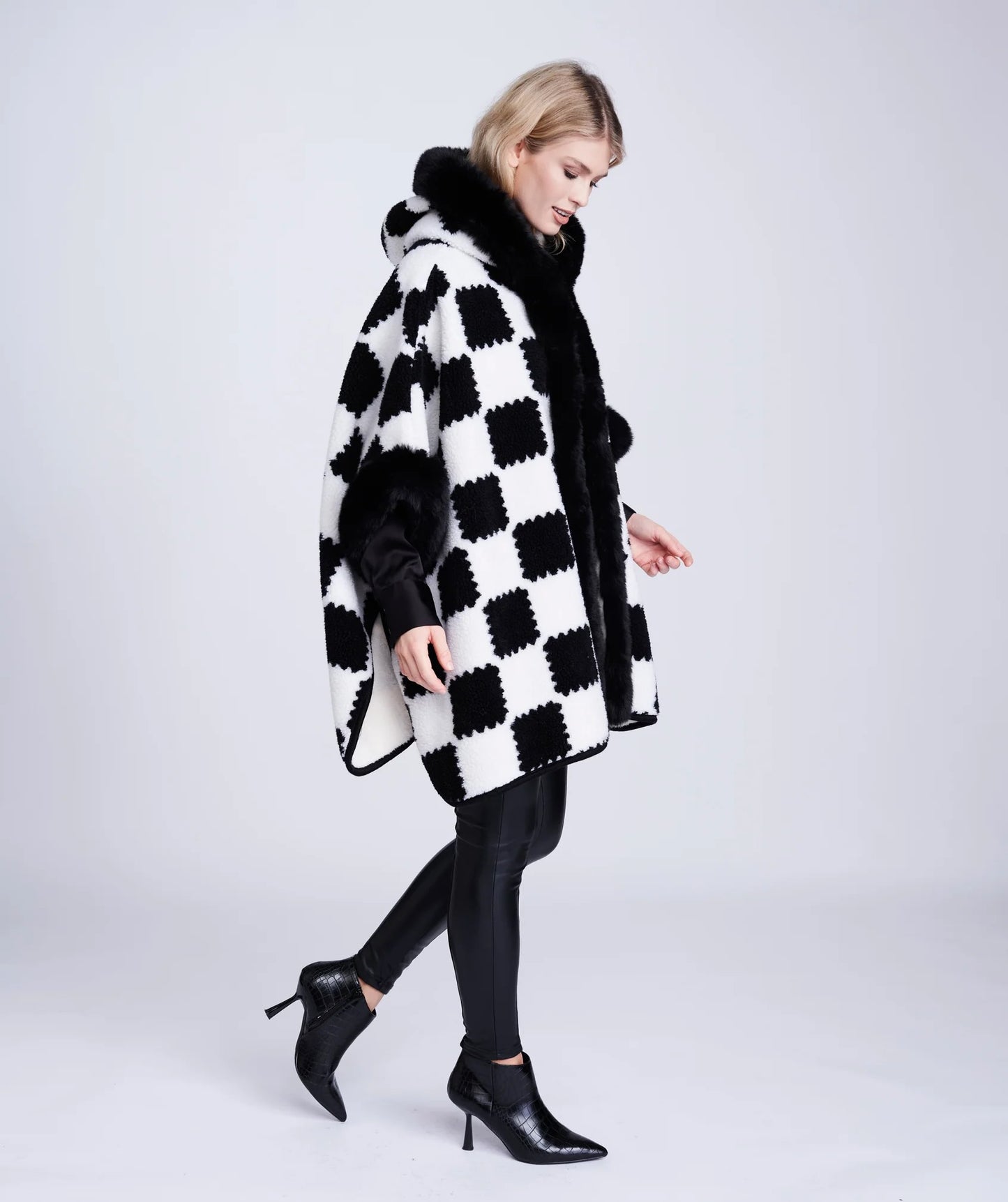 pia-rossini-Ashlee-Wrap-Black-White-djv-boutique