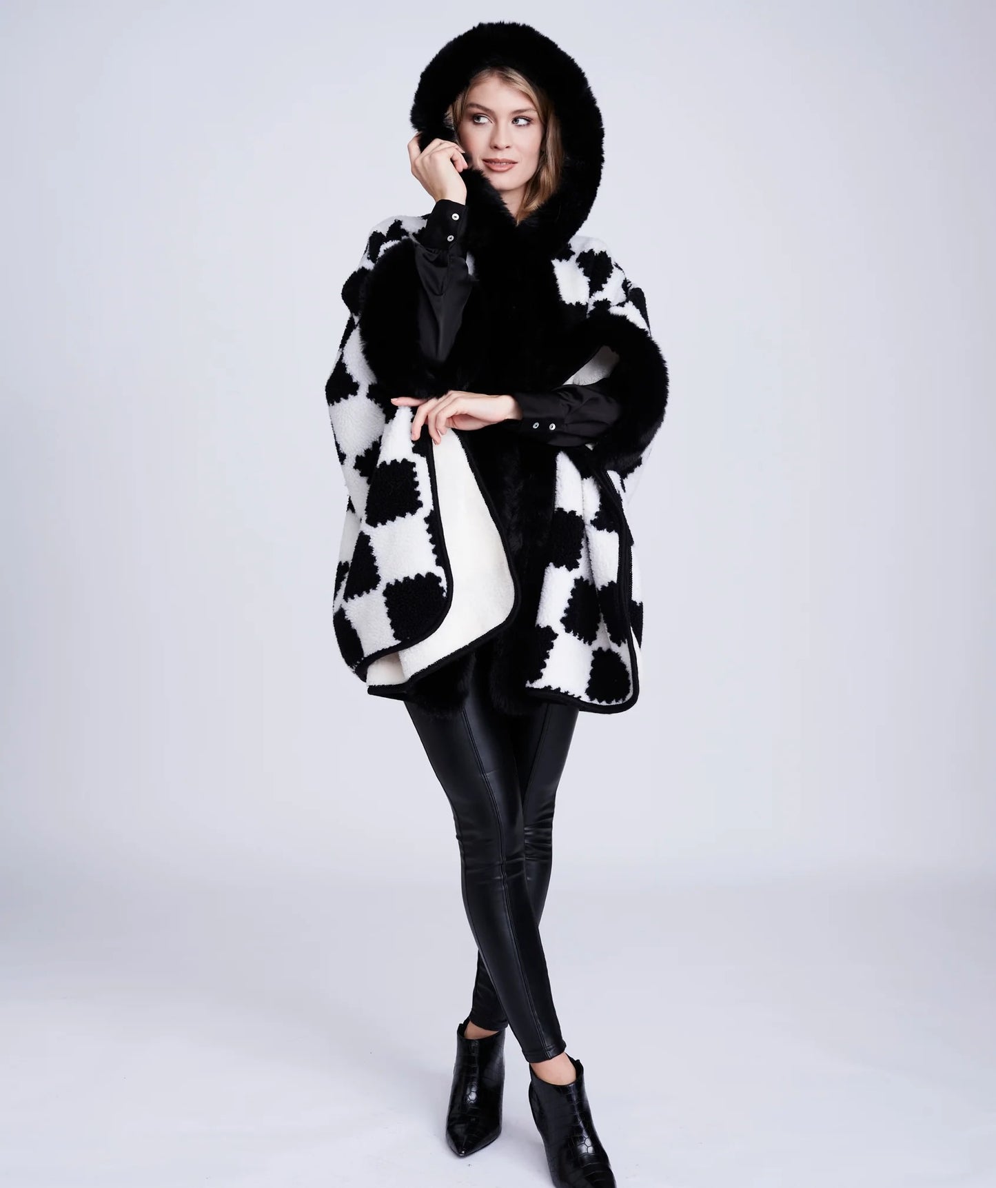 pia-rossini-Ashlee-Wrap-Black-White-djv-boutique
