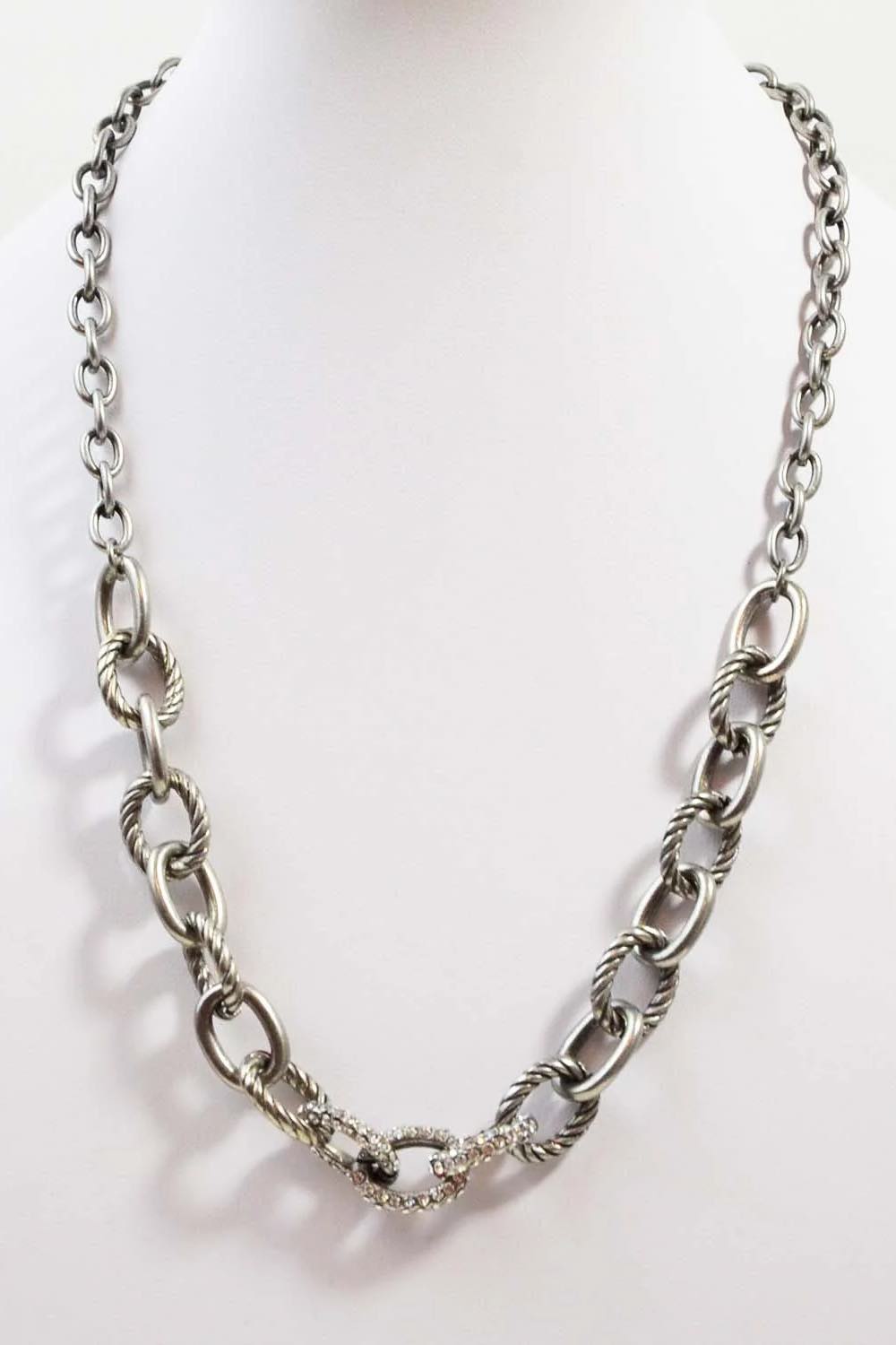 djv-tempest-designs-Chain-Link-with-Diamante-Detail