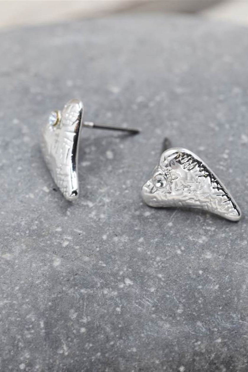 djv-tempest-Heart-Earrings